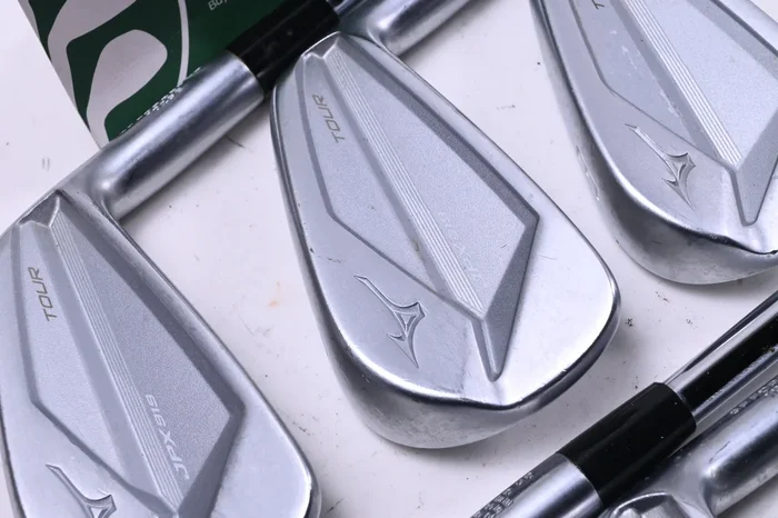 Mizuno JPX 919 Tour Irons / 3-9i / X-Flex Dynamic Gold X100 Shafts / Damage To 8i