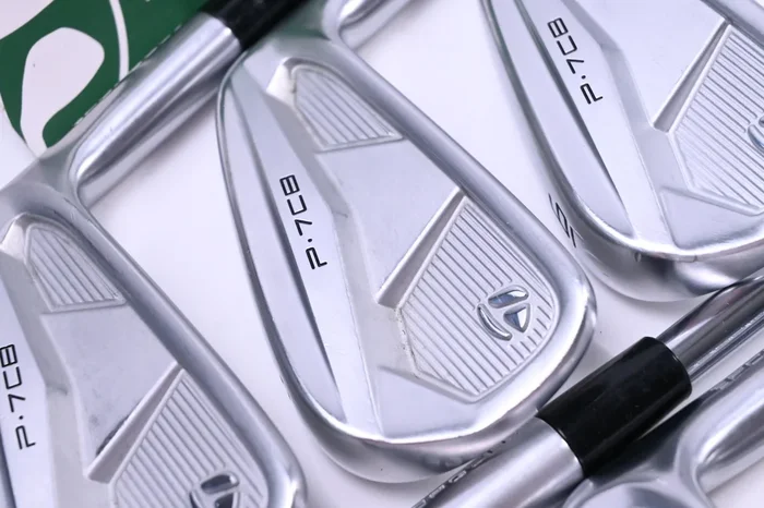 Taylormade P.7CB Irons / 4-PW / X-Flex Dynamic Gold Mid MID 115 X100 Shafts