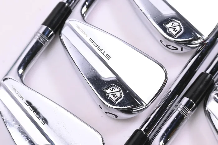 Wilson Staff Model Blade 2019 Irons / 4-PW / Stiff Flex Dynamic Gold S300 Shafts